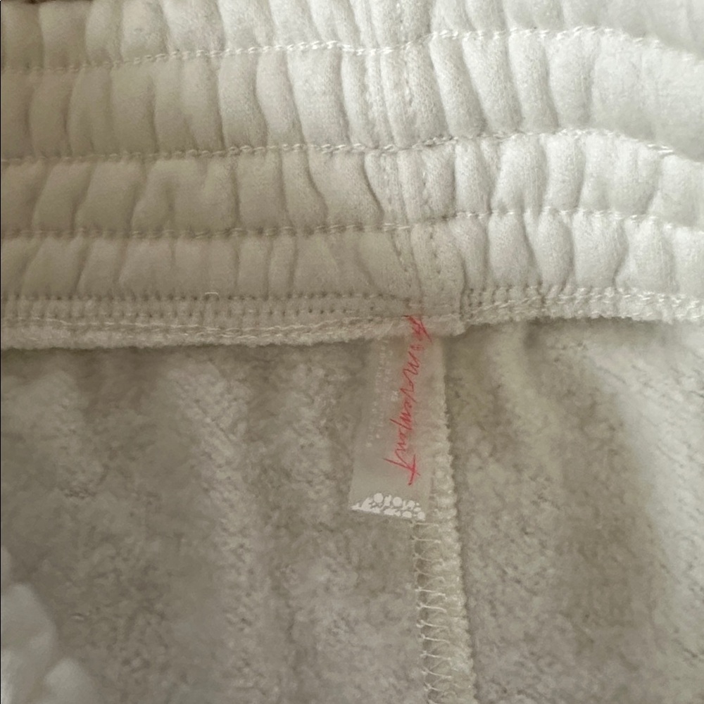 NWOT Free People Movement- Seeing Double Shorts XS - Picture 4 of 5